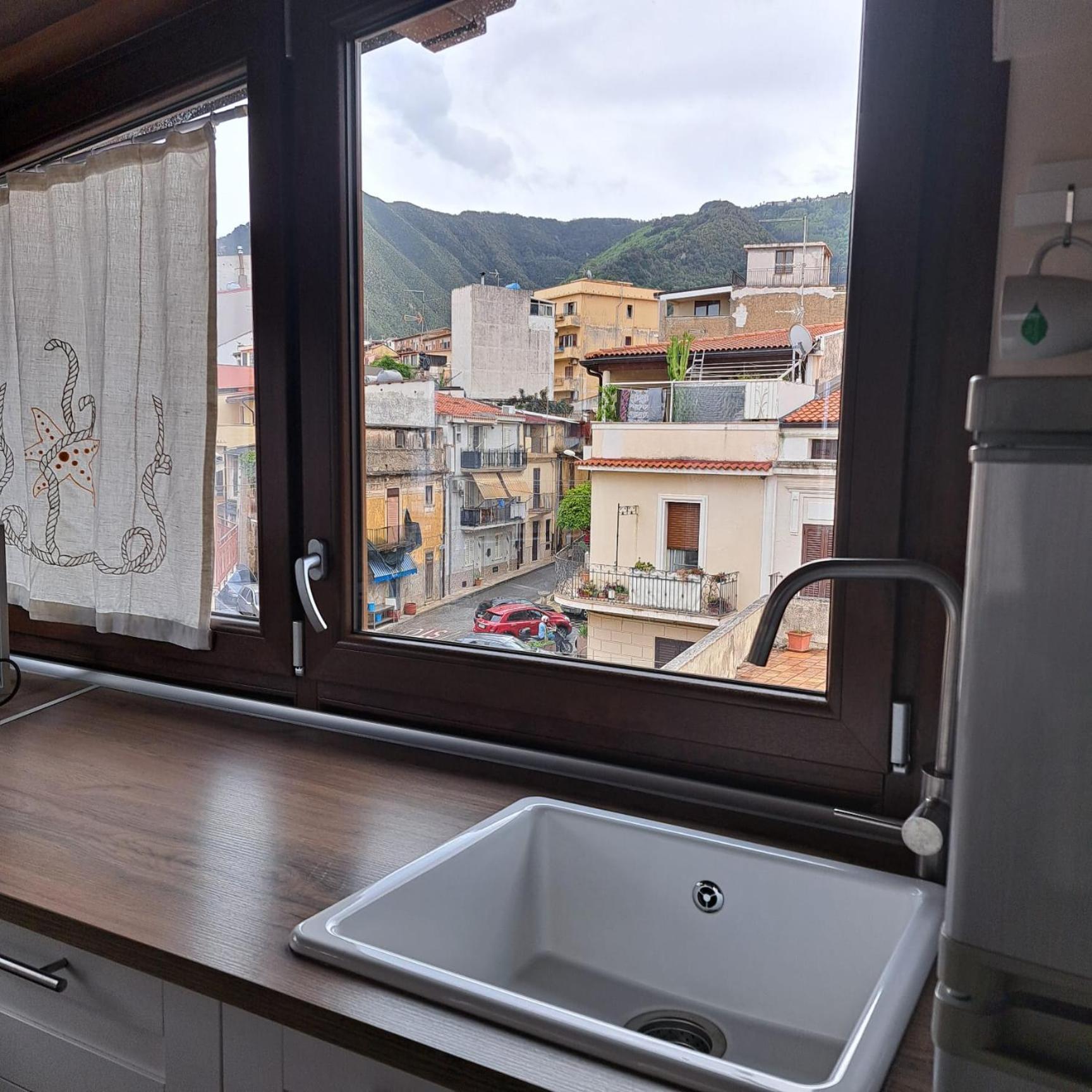 Il Ritratto Casa Vacanza ชิลลา ภายนอก รูปภาพ