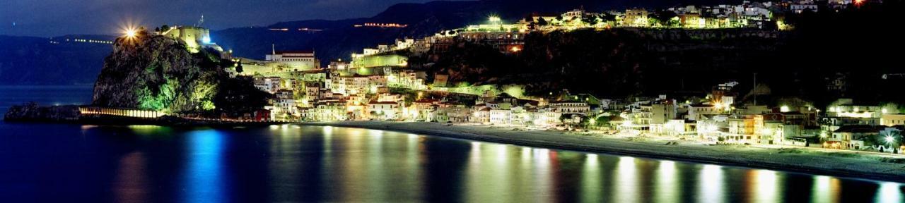 Il Ritratto Casa Vacanza ชิลลา ภายนอก รูปภาพ
