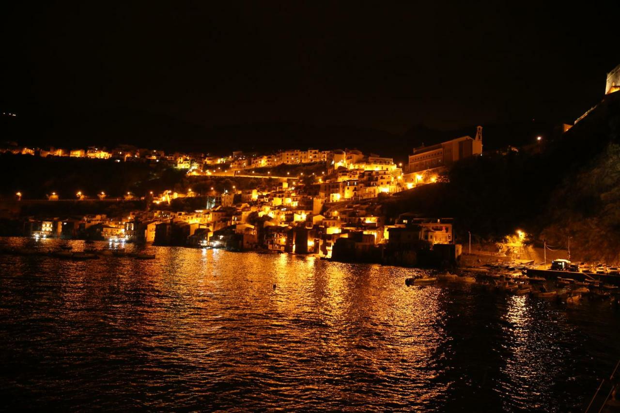 Il Ritratto Casa Vacanza ชิลลา ภายนอก รูปภาพ